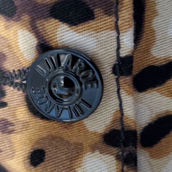 LulaRoe Kenny Denim Trucker Jacket Limited Edition Animal Print - Picture 13 of 16